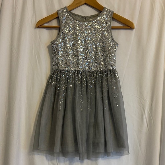 GAP Other - GAP Kids Girls Sequin Sparkle‎ Party Dress Gray Silver Size S (6-7)